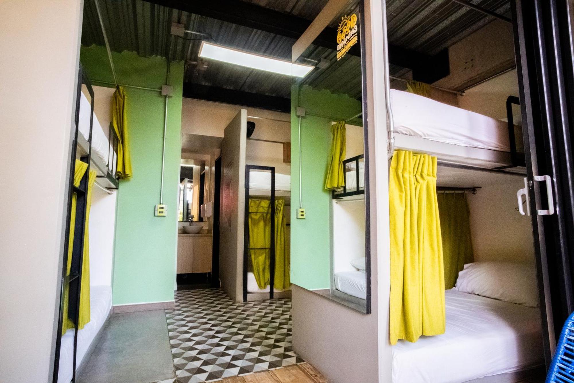 Los Patios Hostel Medellín Kültér fotó
