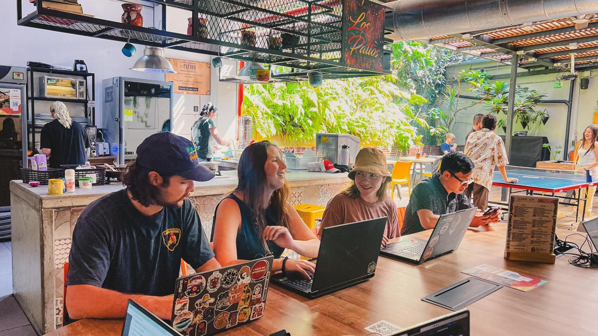 Los Patios Hostel Medellín Kültér fotó