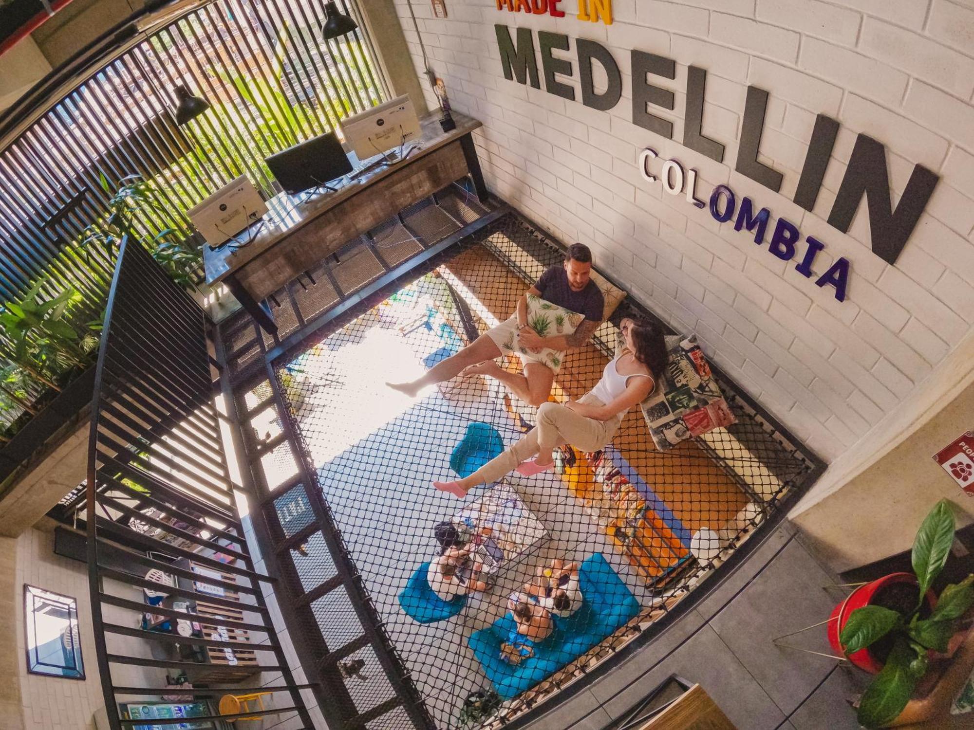 Los Patios Hostel Medellín Kültér fotó