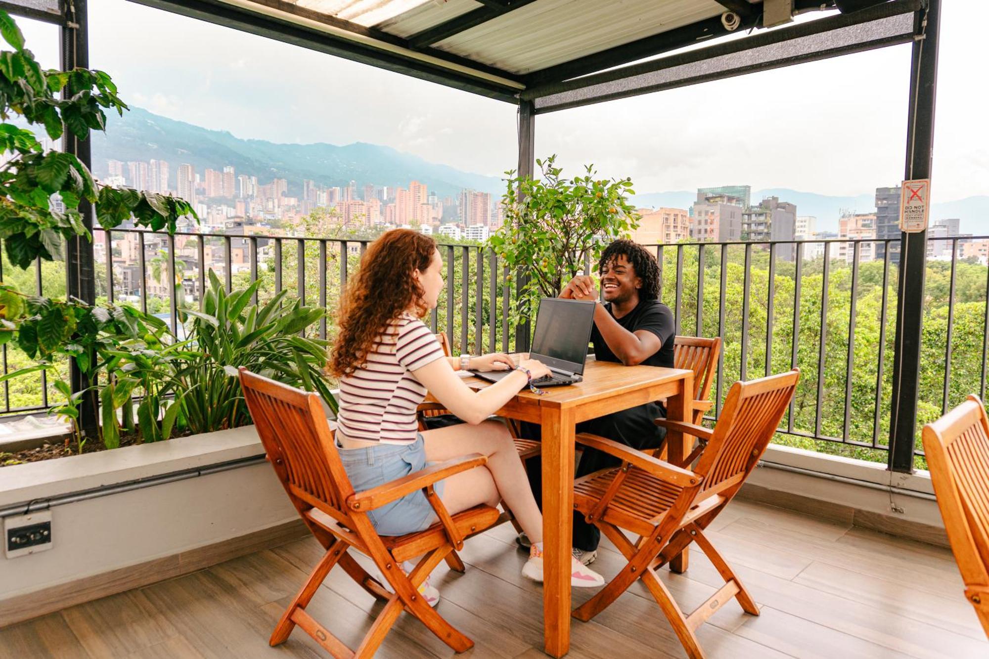 Los Patios Hostel Medellín Kültér fotó